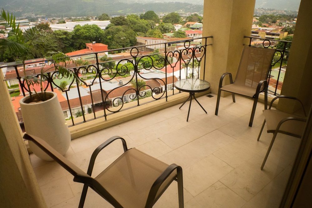 Torres Del Lago Suites And Apartments San Jose  Eksteriør bilde