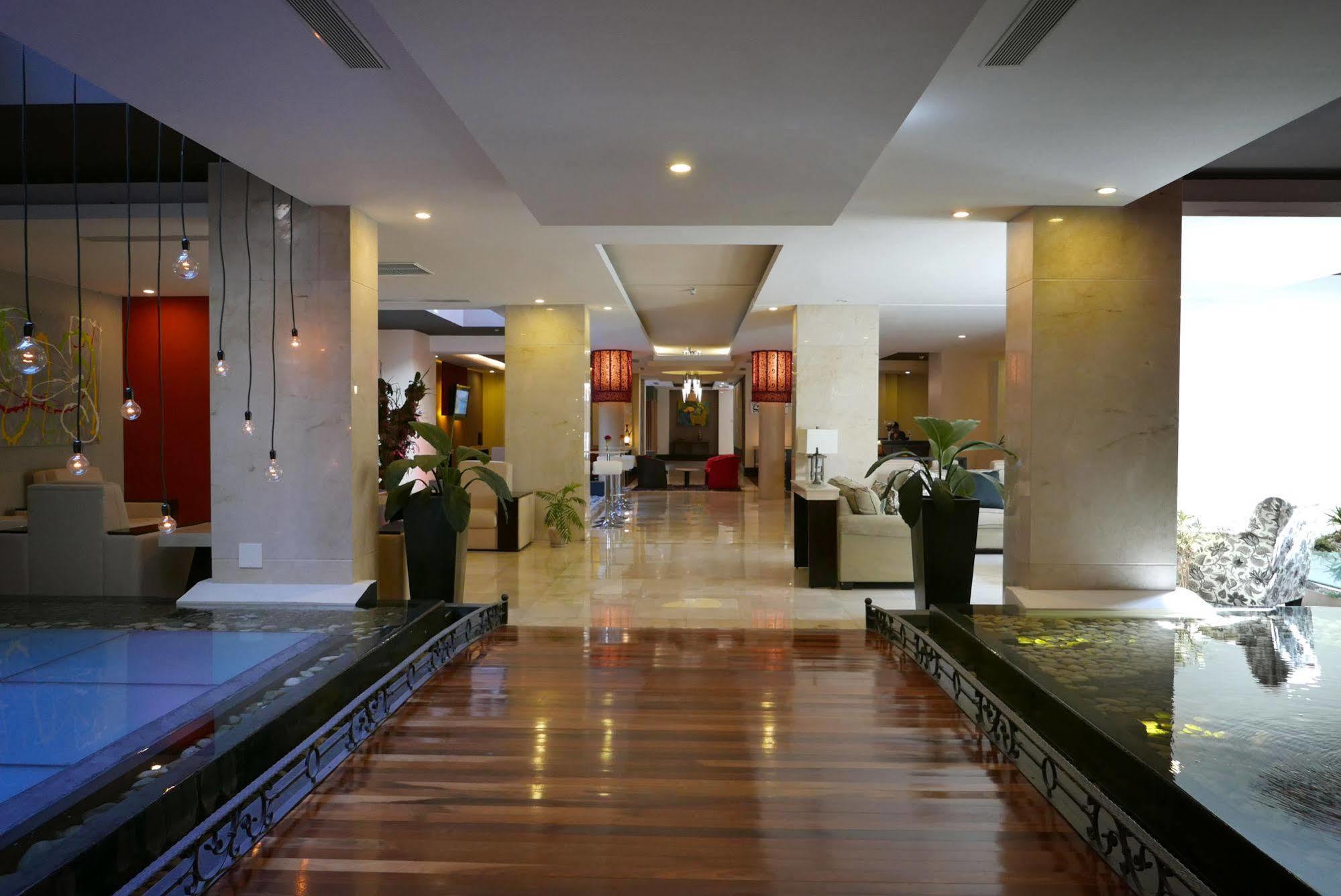 Torres Del Lago Suites And Apartments San Jose  Eksteriør bilde