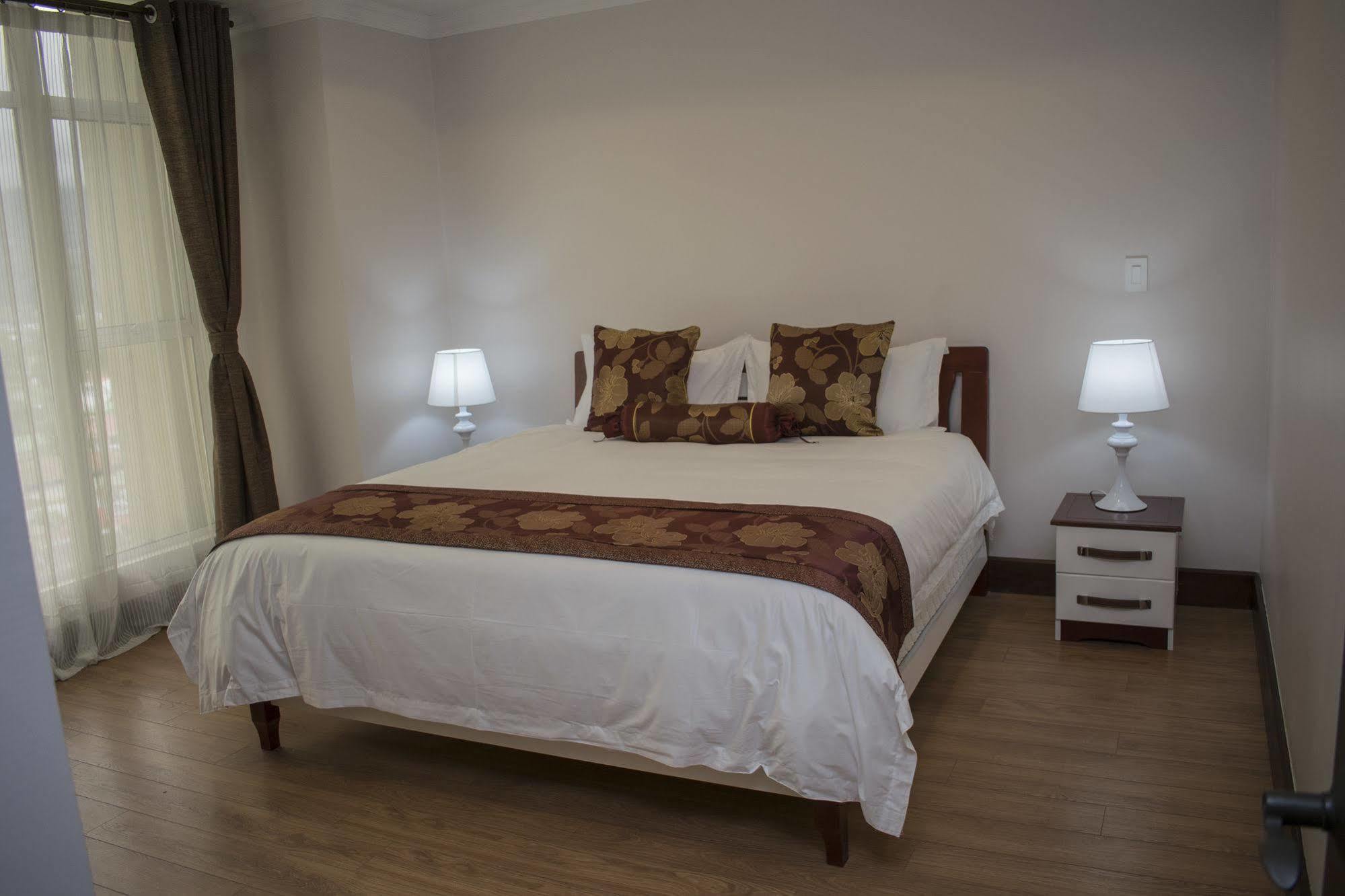 Torres Del Lago Suites And Apartments San Jose  Eksteriør bilde