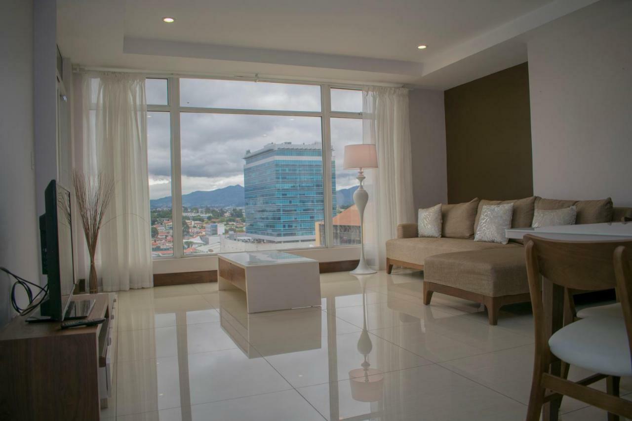 Torres Del Lago Suites And Apartments San Jose  Eksteriør bilde