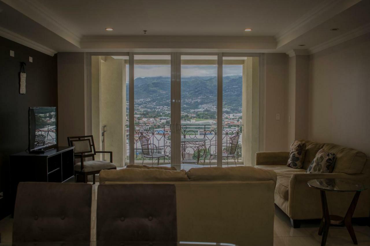 Torres Del Lago Suites And Apartments San Jose  Eksteriør bilde
